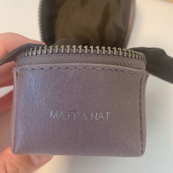 BNWOT Matt and Nat travel jewelry case - Picture 7 of 7
